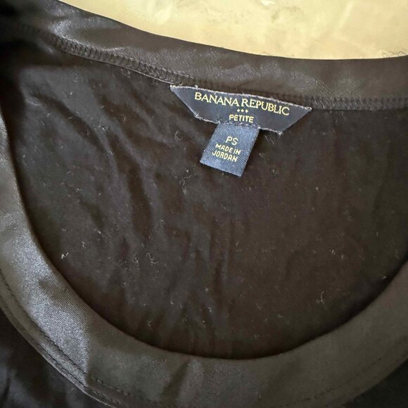 Banana Republic T-shirt Black Small - Picture 3 of 3